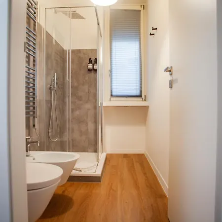 Duplex Su Due Livelli A Vendégház